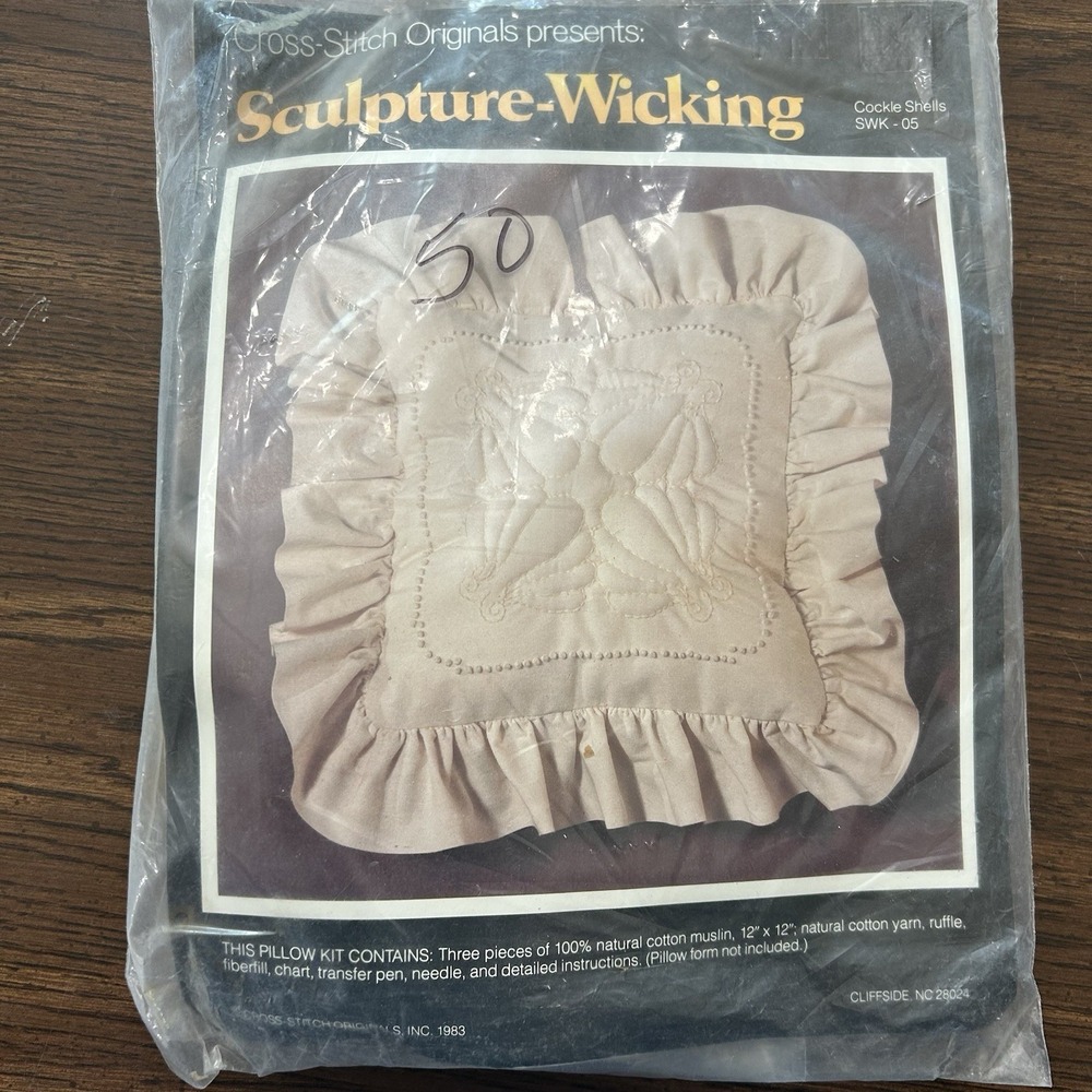 Cross Stitch Originals Cockle Shells SWK-05 Pillow Kit Sculpture Wicking 1983